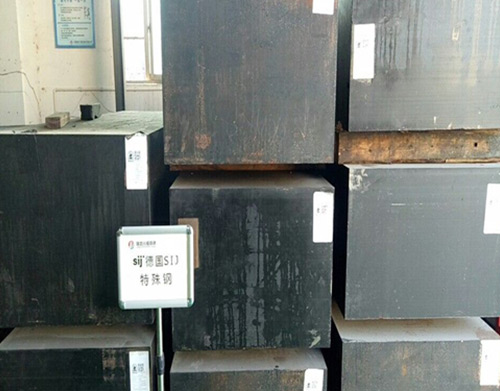 半自動(dòng)打包機(jī)